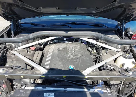 2022 BMW X7 xDrive40I z USA, uszkodzony, nr VIN 5UXCW2C05N9L92333